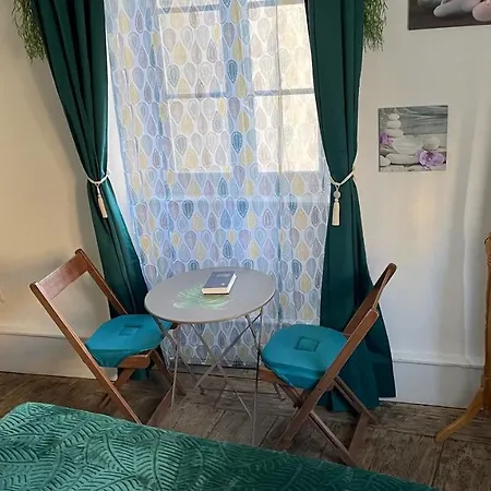 Bed & Breakfast Chez Tifille Estaing (Aveyron)